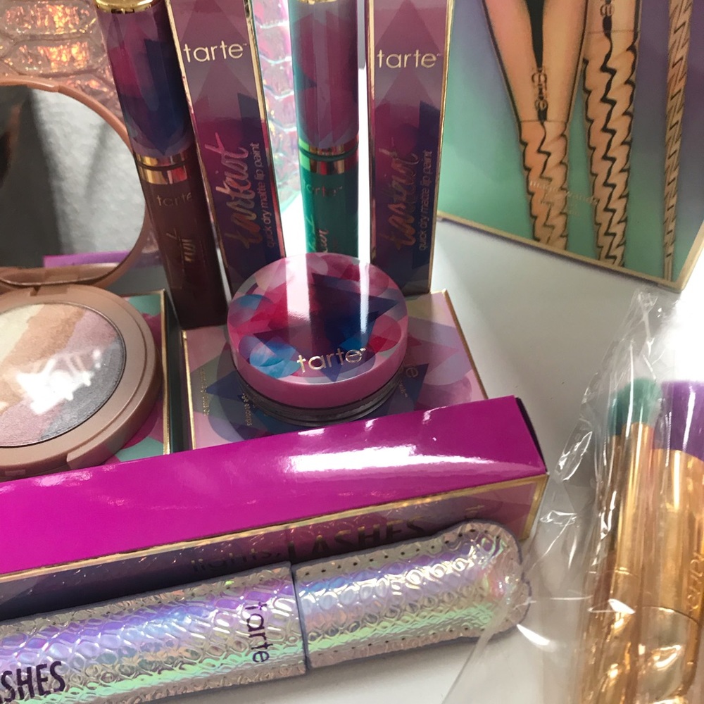 Tarte Make Believe In Yourself Bundle! 🦄 SOLD!!!! - Picture 4 of 8